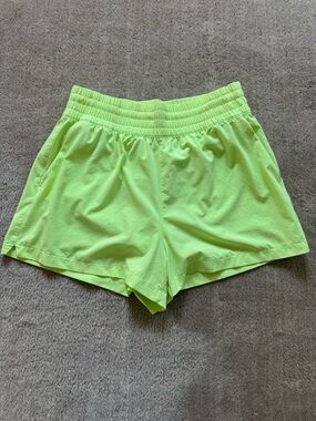 Athleta High Rise Weekender Run Shorts